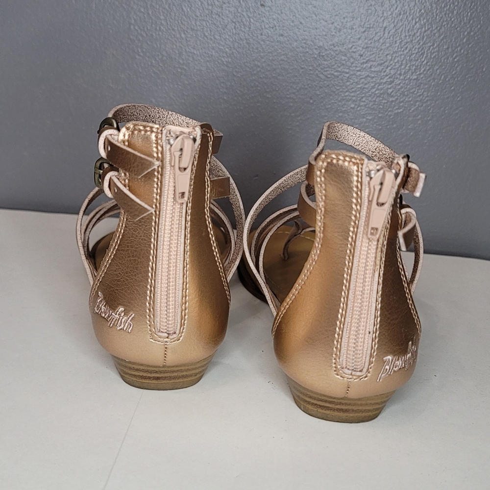 Sandals - Picture 2 of 3